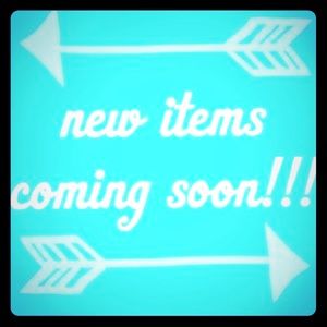 ✨KEEP CHECKING BACK I HAVE MORE ITEMS COMING THIS WEEK!! 🛍✨